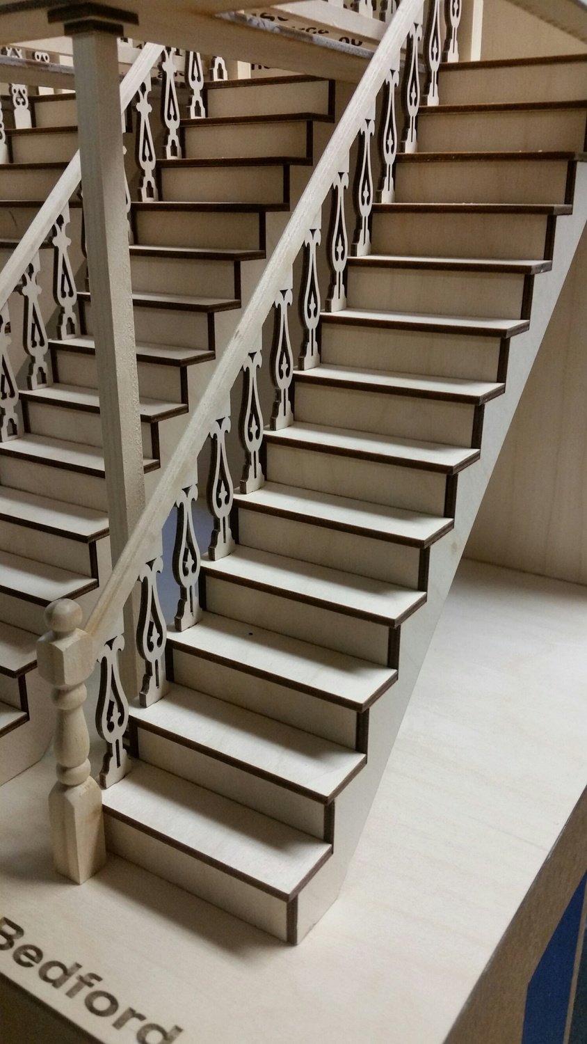 Bedford Victorian Narrow Straight staircase with Landing handrails