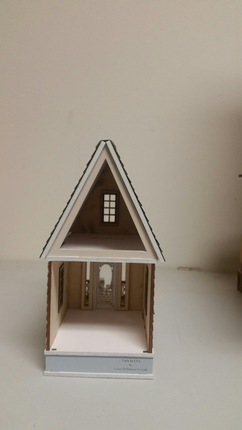 Little Ann 2 Victorian Cottage 1:48 Dollhouse (Milled siding / asphalt shingles)