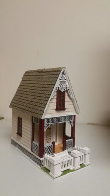 Little Ann 2 Victorian Cottage 1:48 Dollhouse (Milled siding / asphalt shingles)
