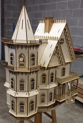Leon Gothic Victorian 1:24 scale