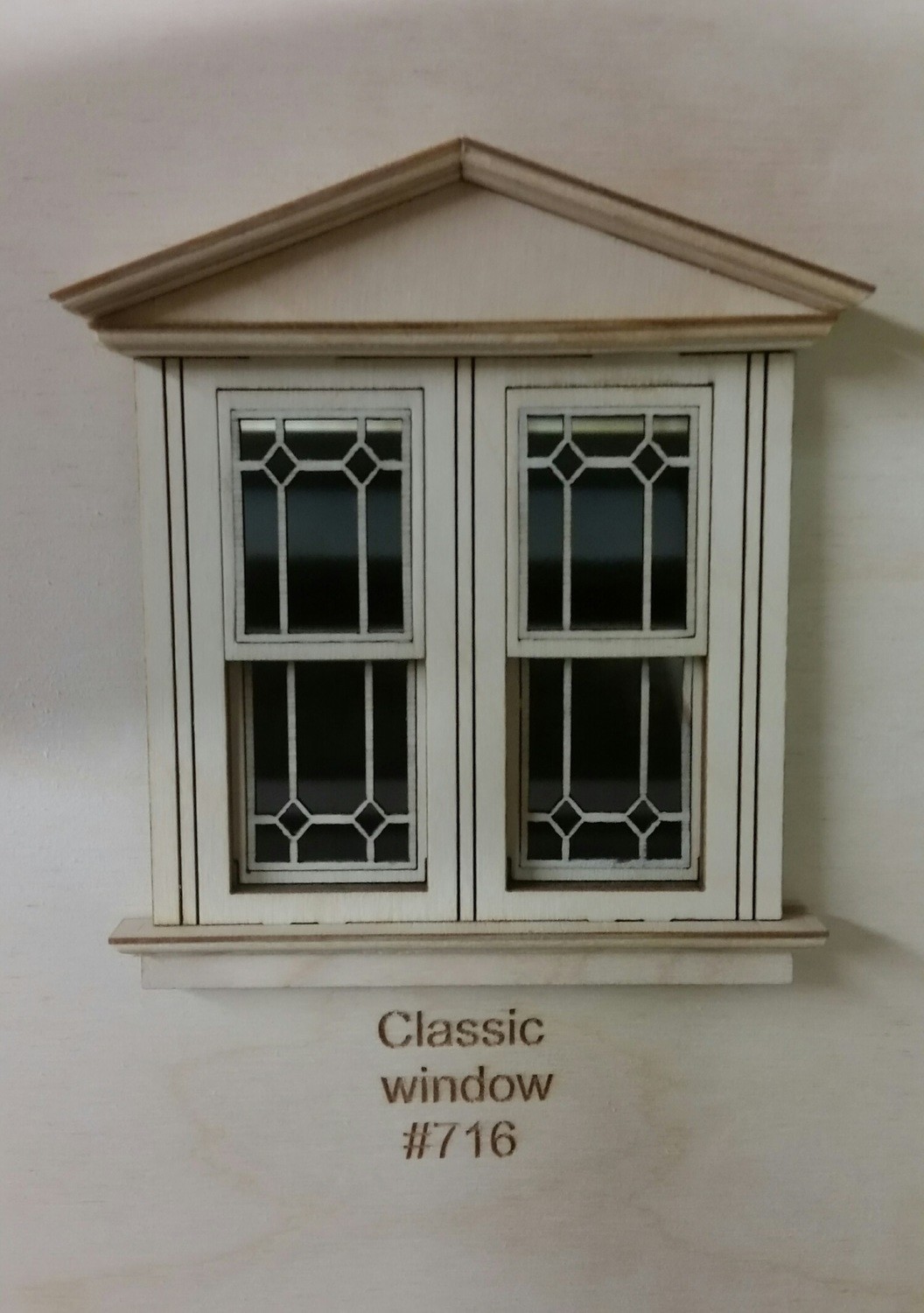 Victorian working Double window/ Classic window pane style 1:24 scale