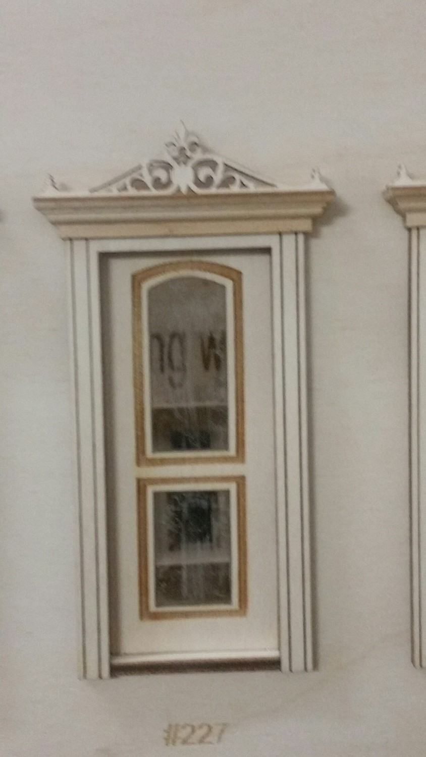 Classic arched 2 panel Exterior Door 1:24 scale