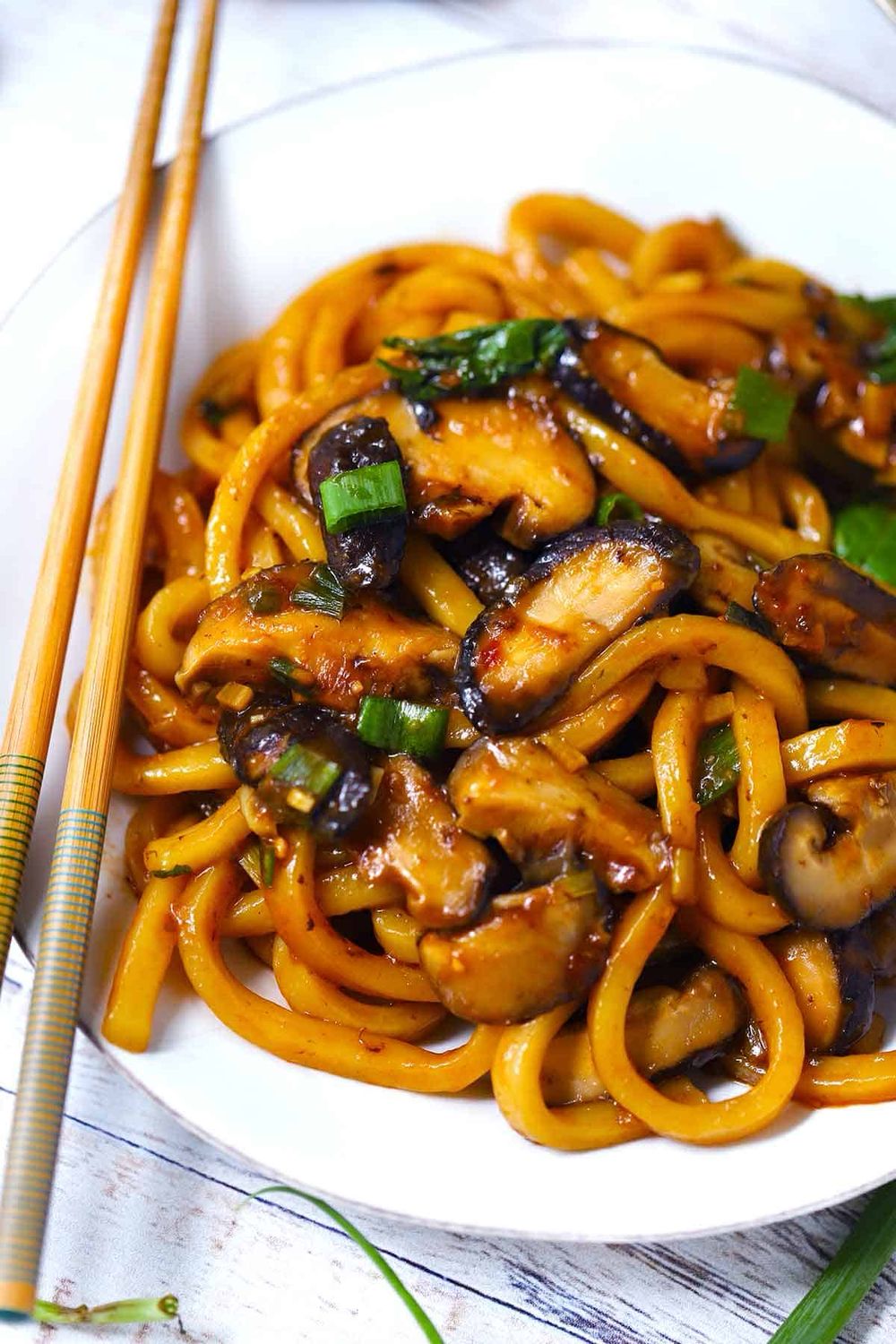 Mushroom Udon Stir Fry