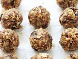 Oatmeal Raisin Protein Bites