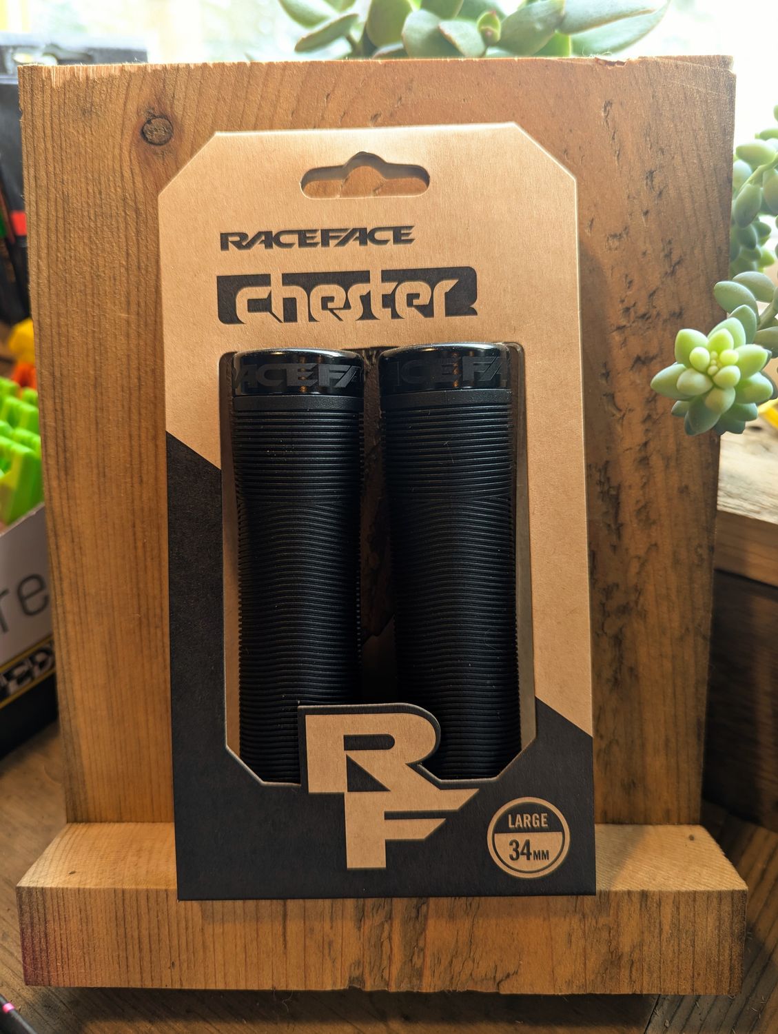 RaceFace Chester Grips Lock-On noir 34mm