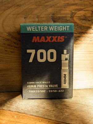 chambre à air Maxxis Welter Weight  700 x 33-50 Presta 48mm