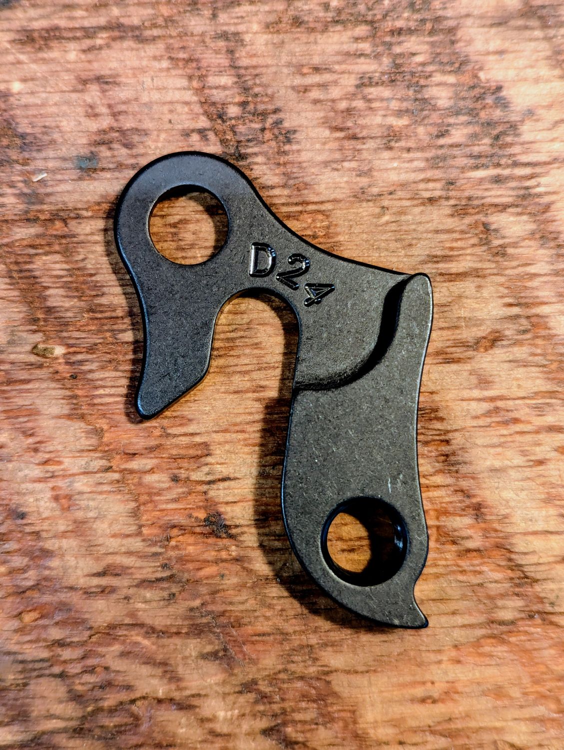 Patte de dérailleur D24