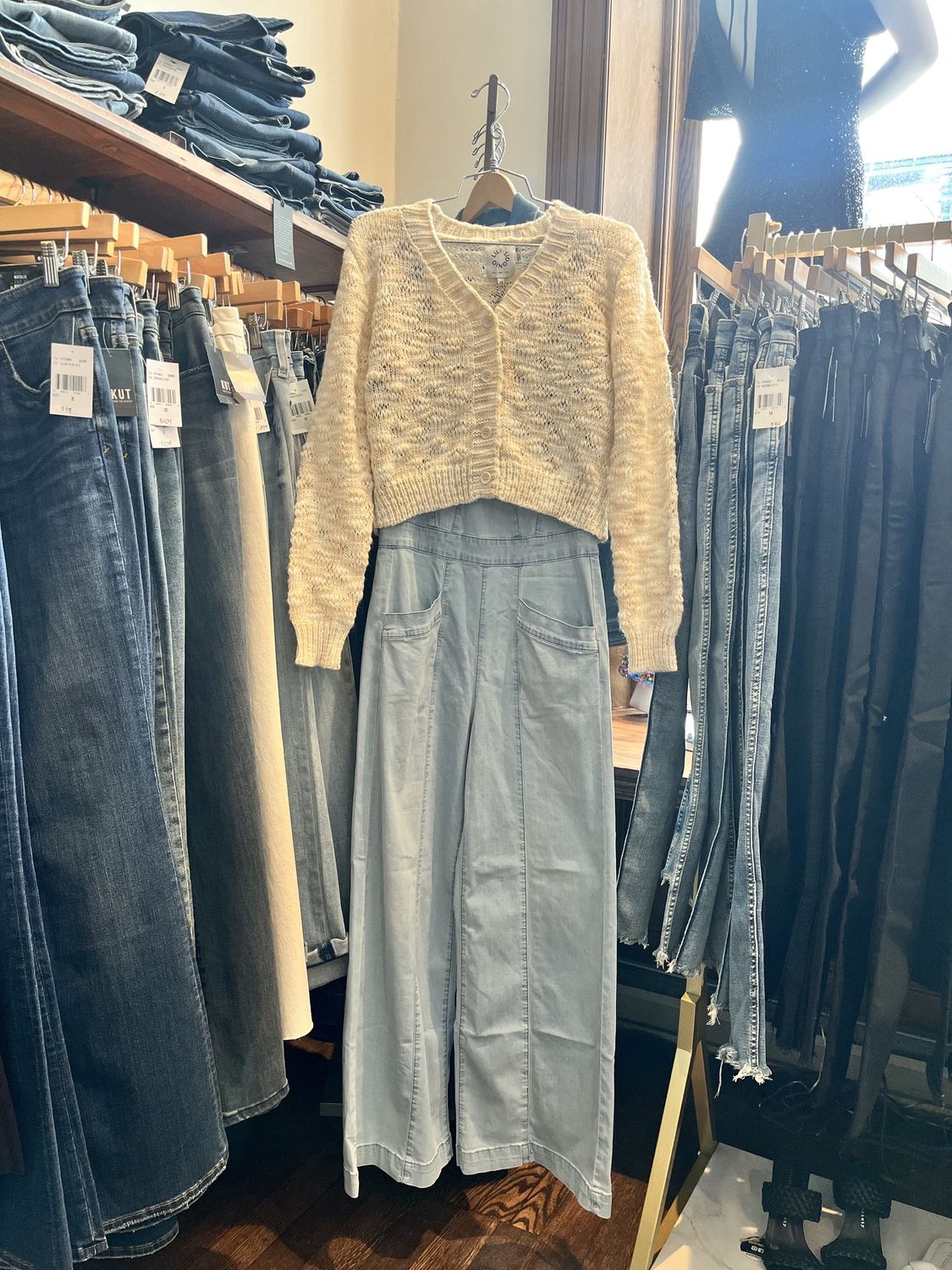 Cropped Cardigan - Light Beige