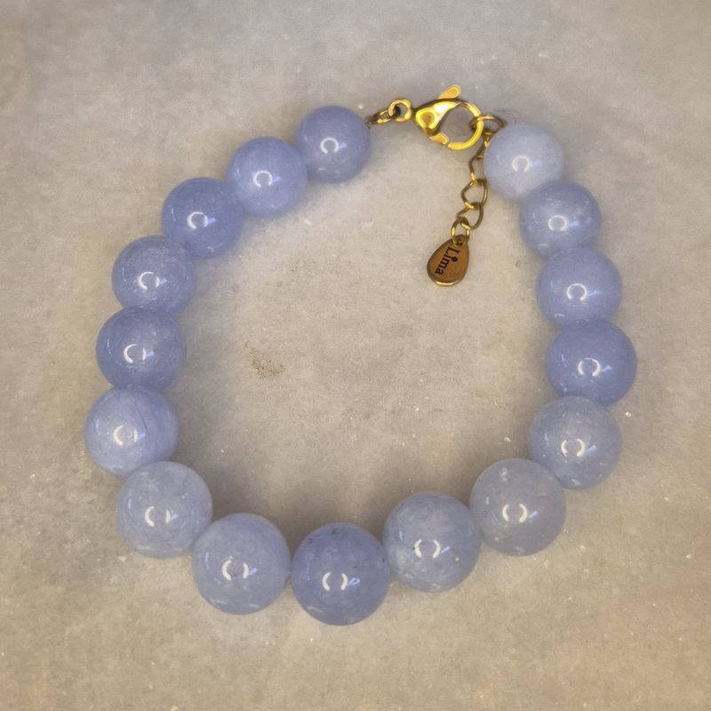 Armband met angeliet kralen