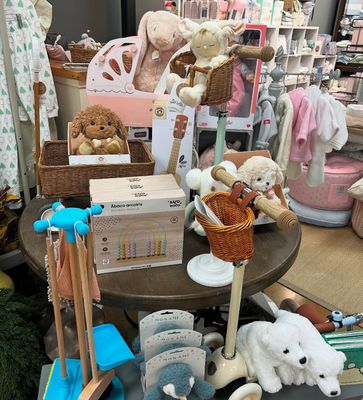 Toys &amp; Gifts