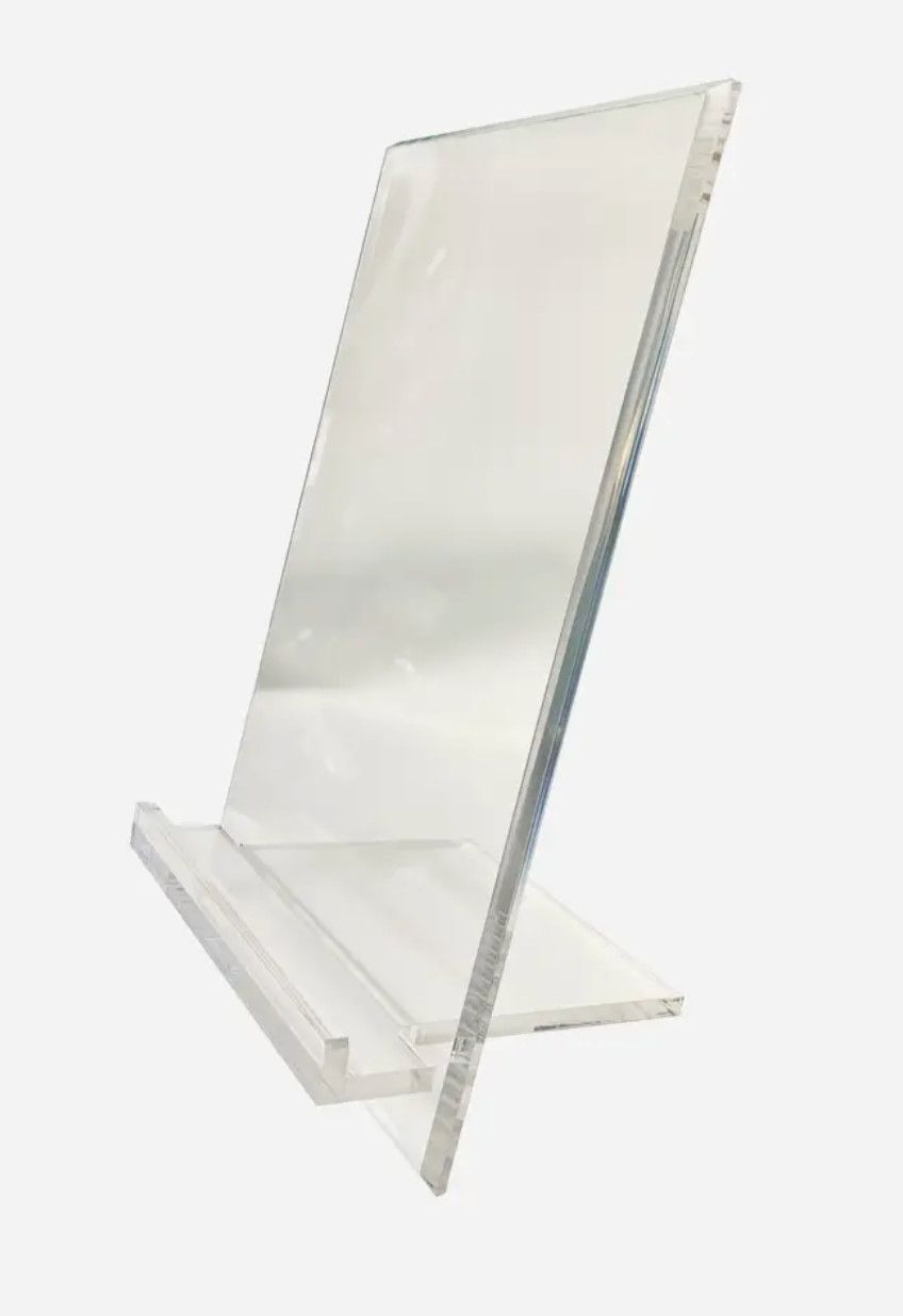 AN Acrylic Easel