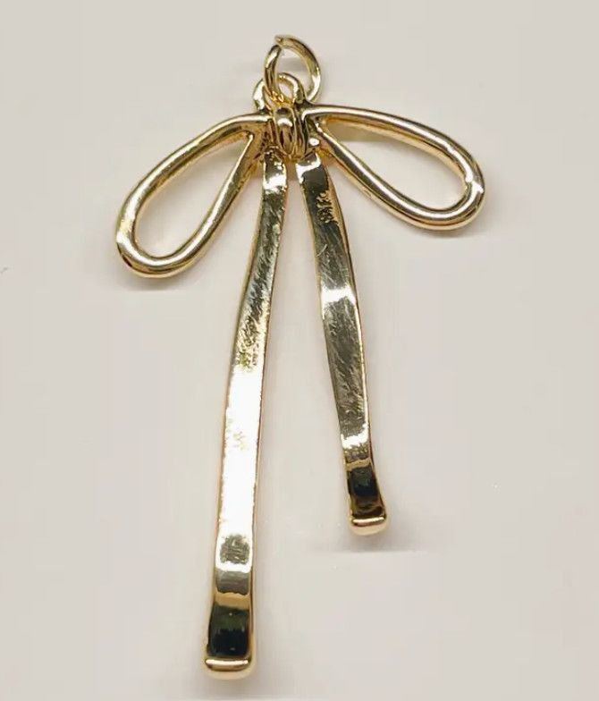 Le Femme Bow Charm