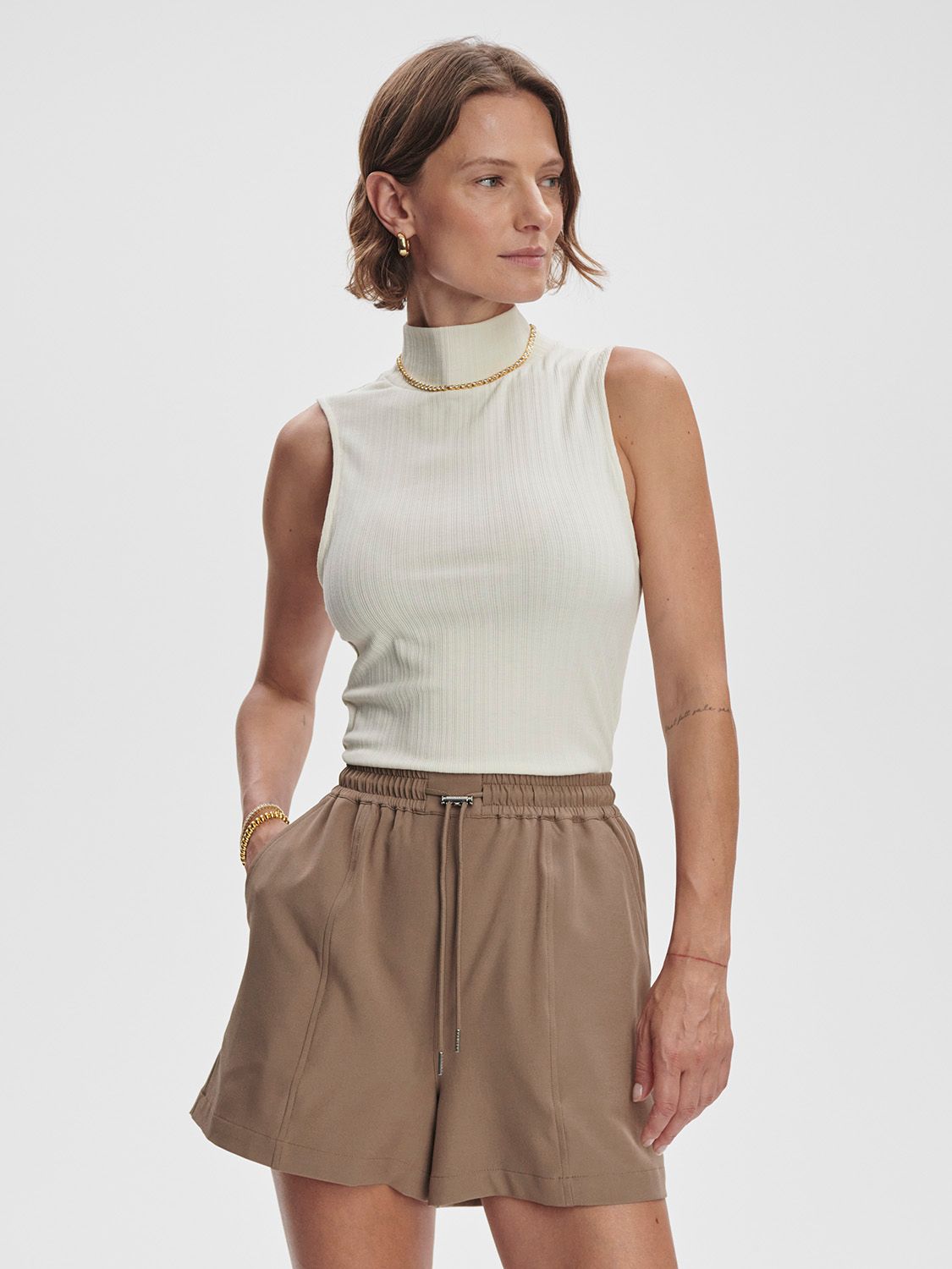 Esmond Mid Rise Short 3- Taupe Stone