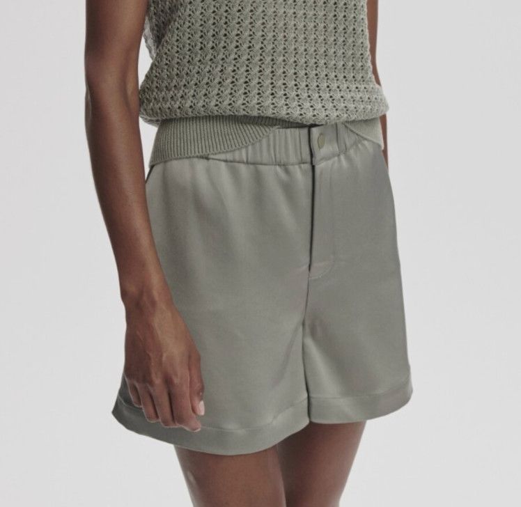 Sarka High Rise Short- Gravity Sage