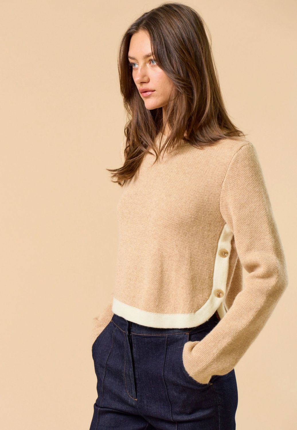 Sweater with Contrast and Side Button