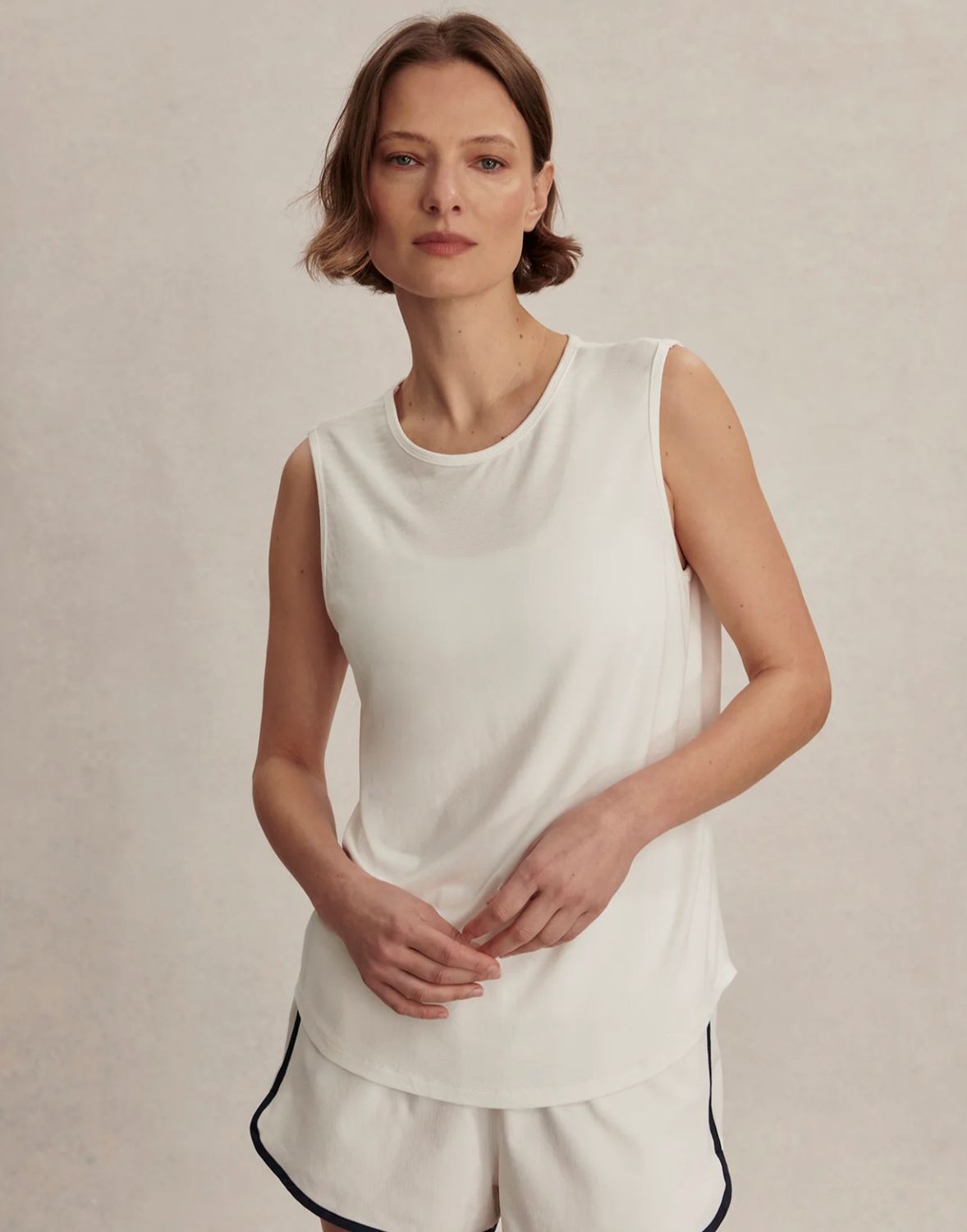 Nolan Seamless Longline- White