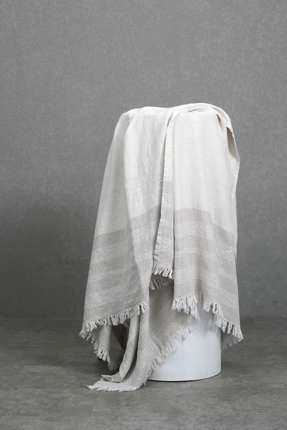 Linen Classic Throw - Mushroom