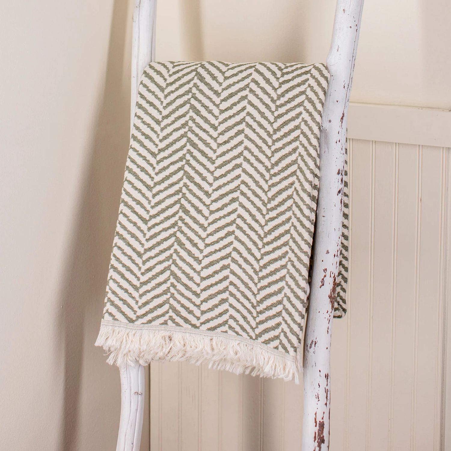 Zig Zag Throw - Olive