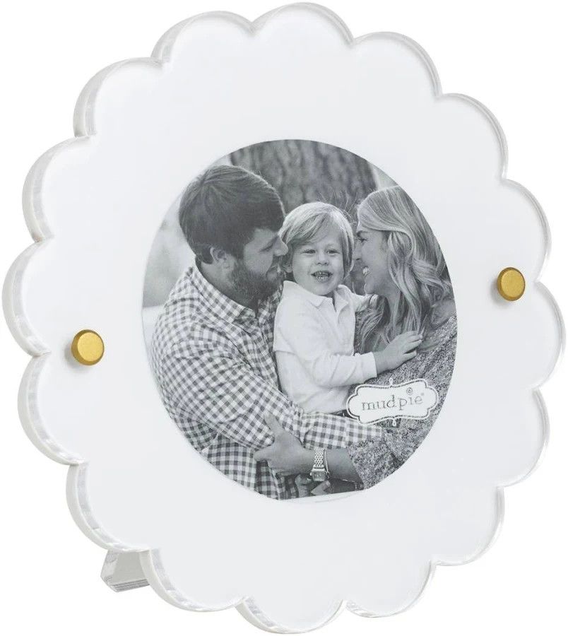 Round Scallop Acrylic Frame