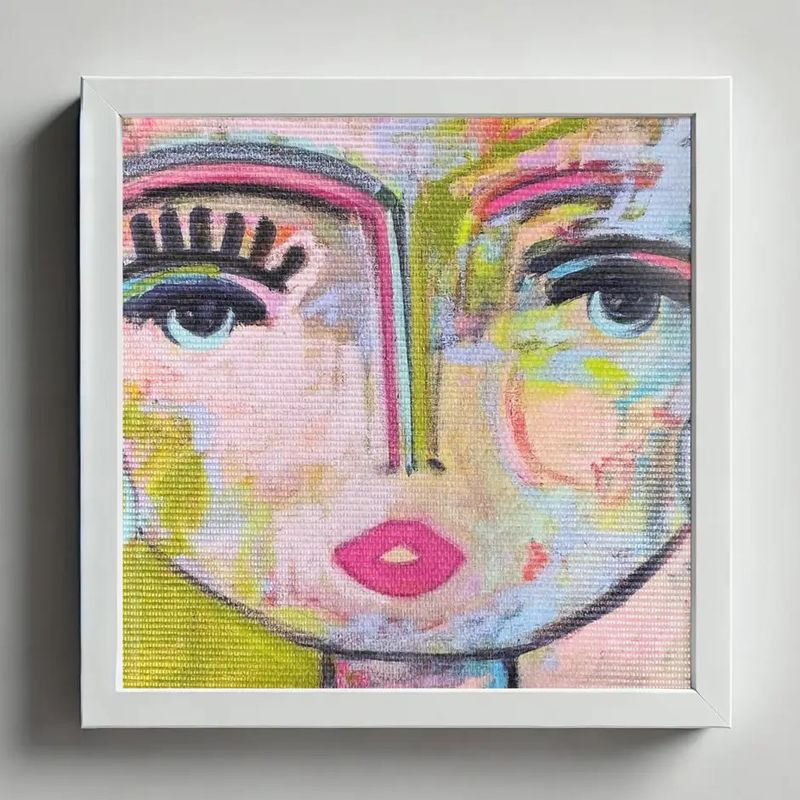 Mona Chica 8x8 Frame