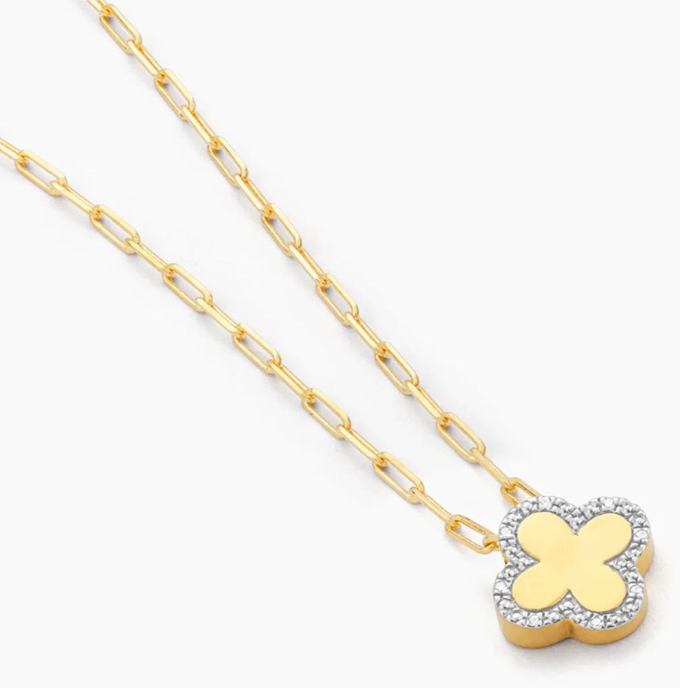 Gold Classic Bloom Pendant Necklace