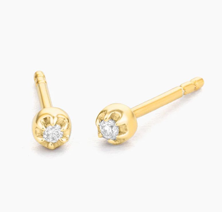 Gold Ama Stud Earrings