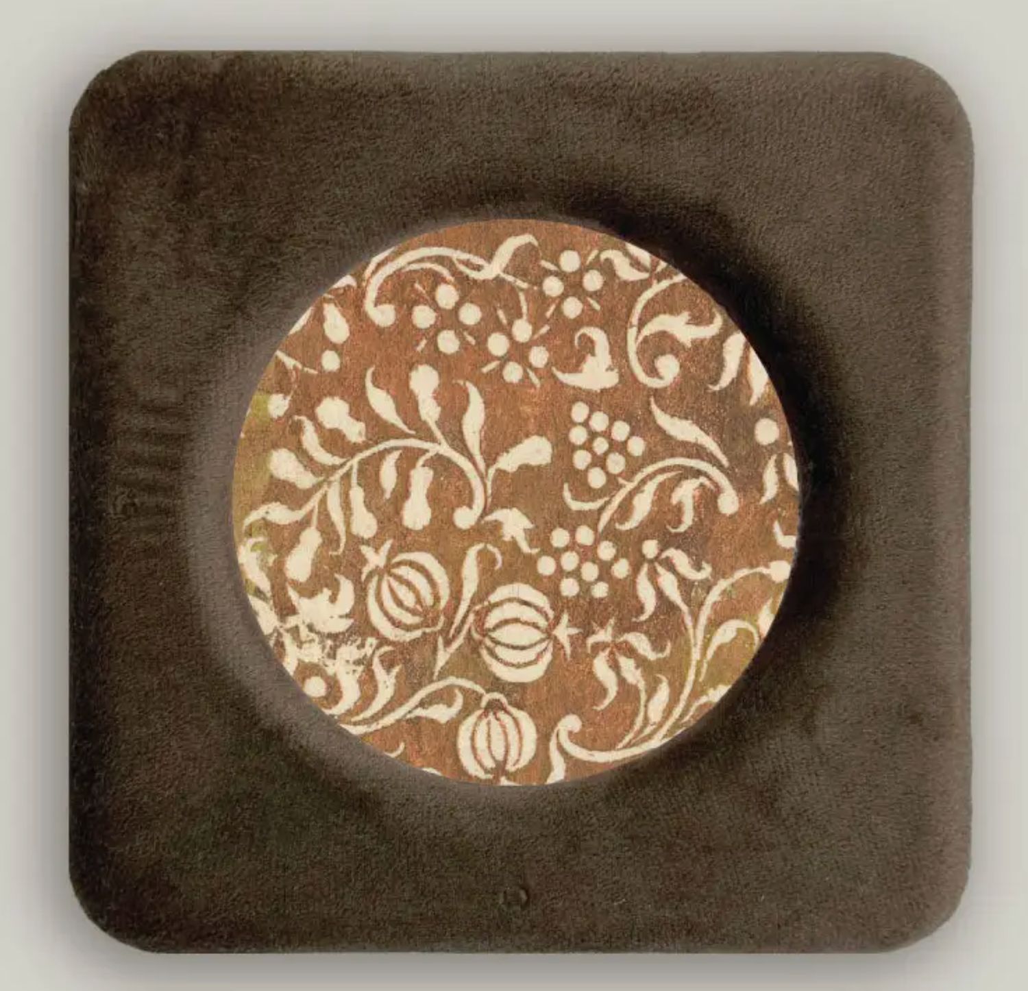 4x4 Mocha Velvet Frame