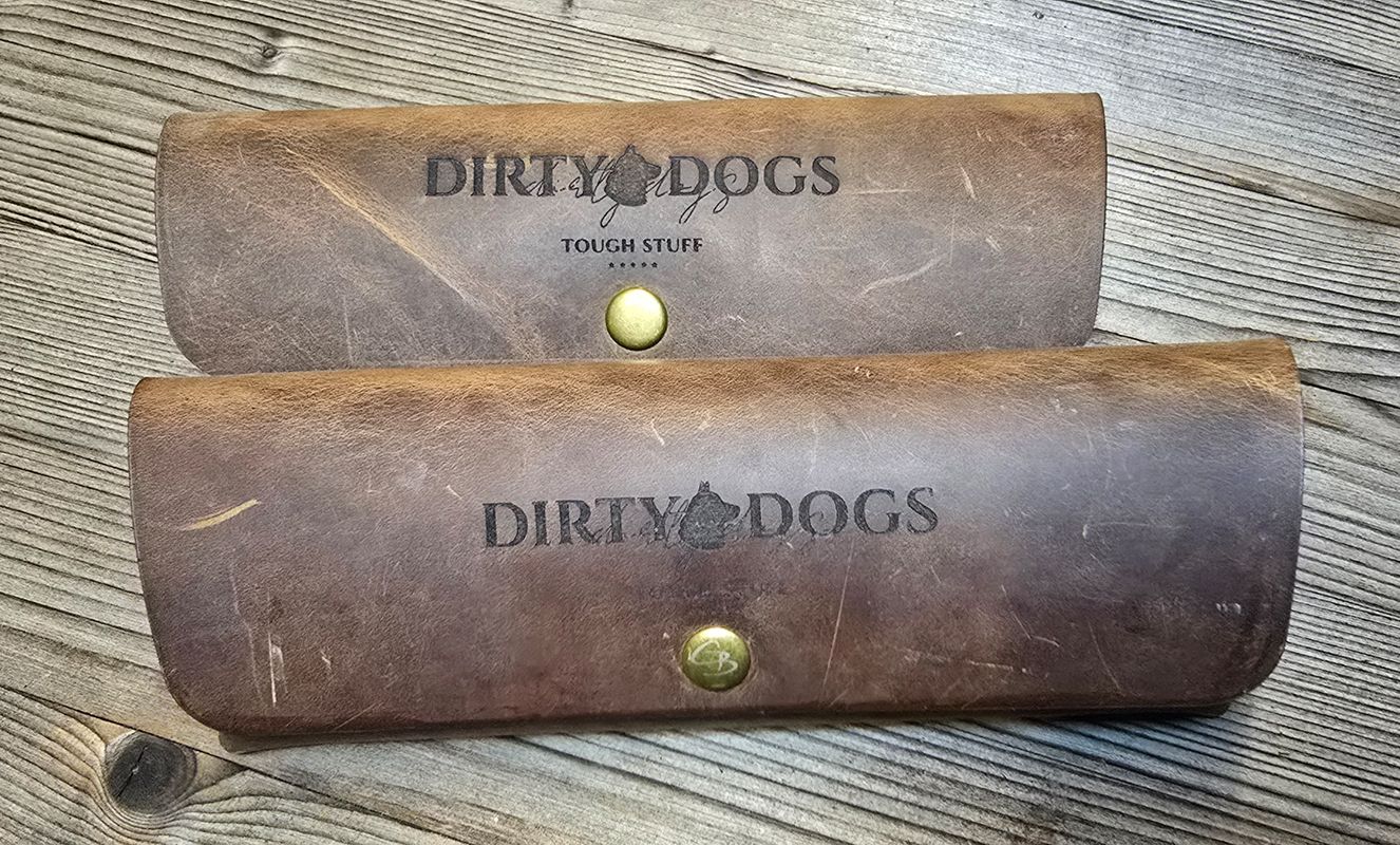 Echtlederetuis in 2 verschiedenen Größen