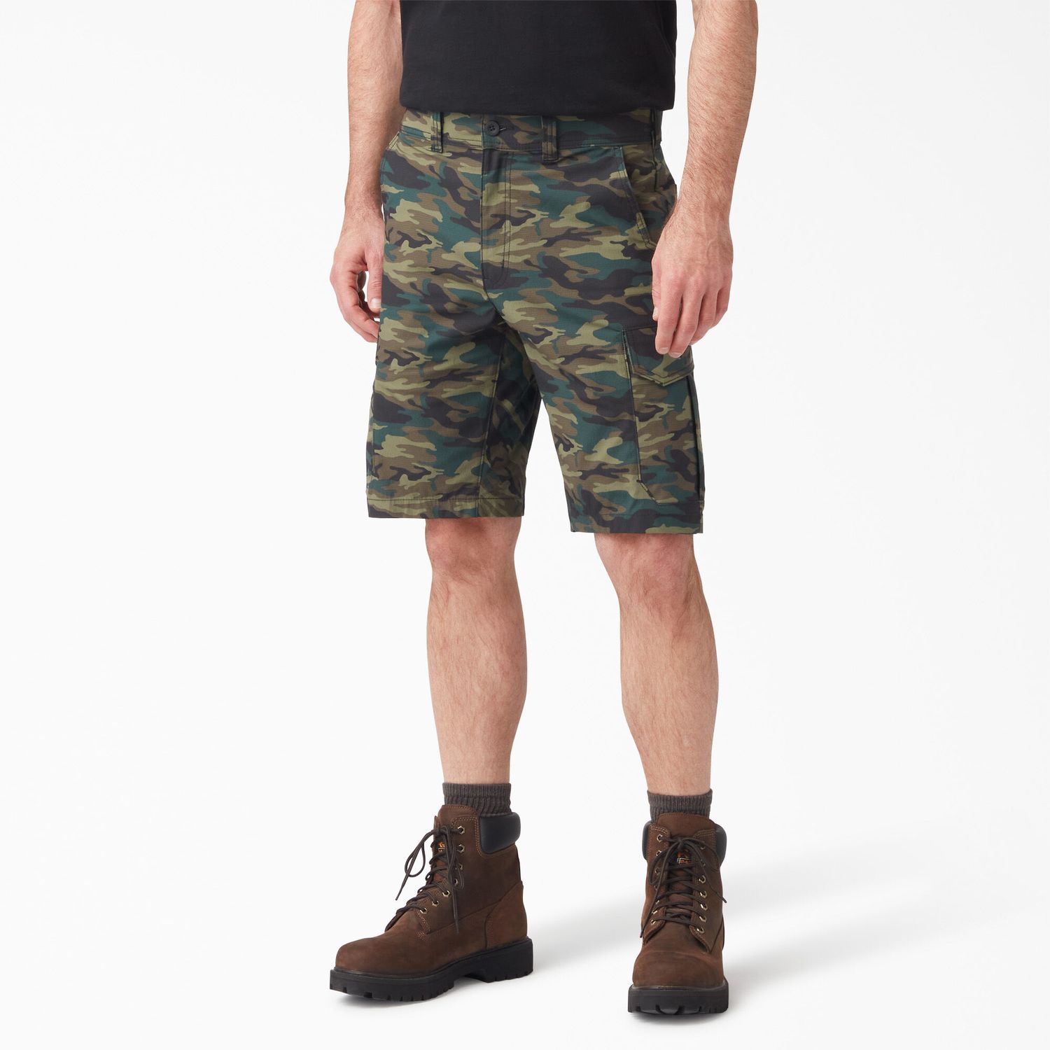 FLEX Cooling Regular Fit Cargo Shorts, 11&quot;