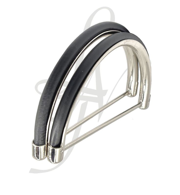 Manici metallico con pelle