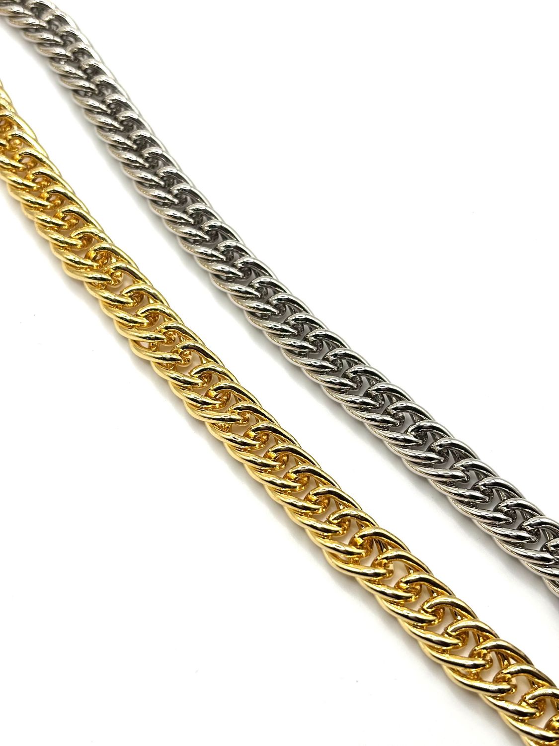 Catena in alluminio doppia 0,9cm