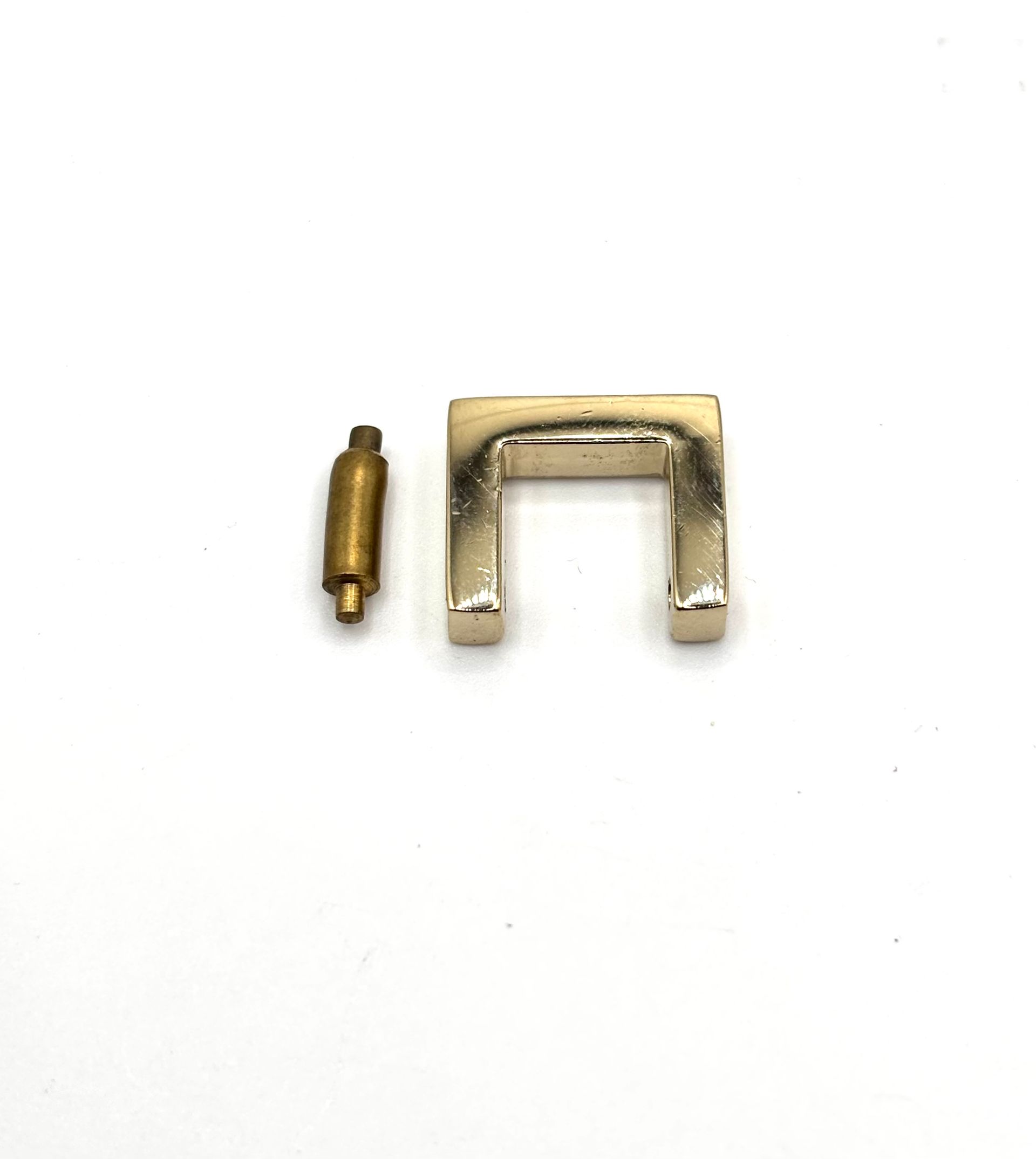 Attacco con perno quadrato