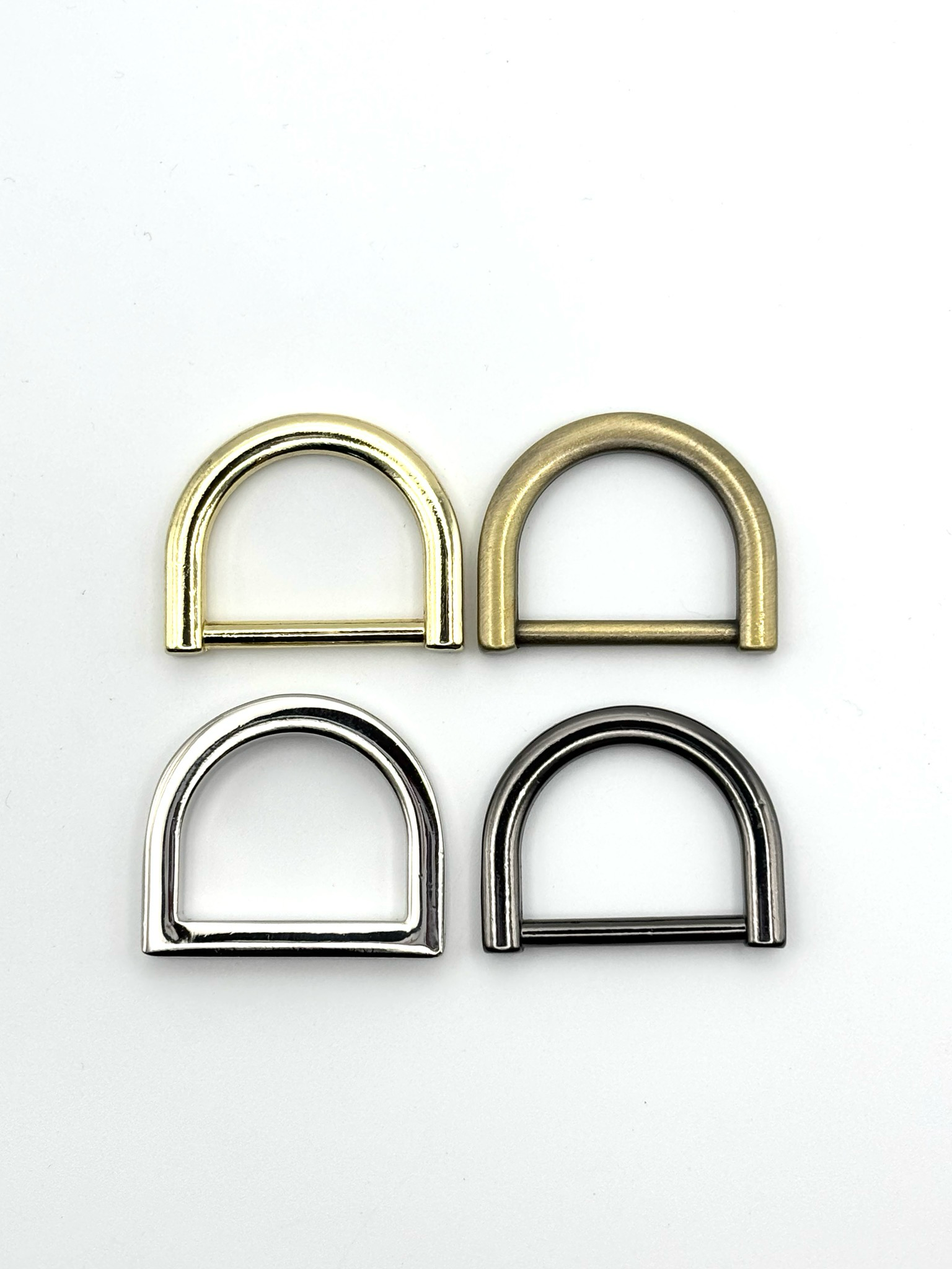 Anello D in zama 2cm