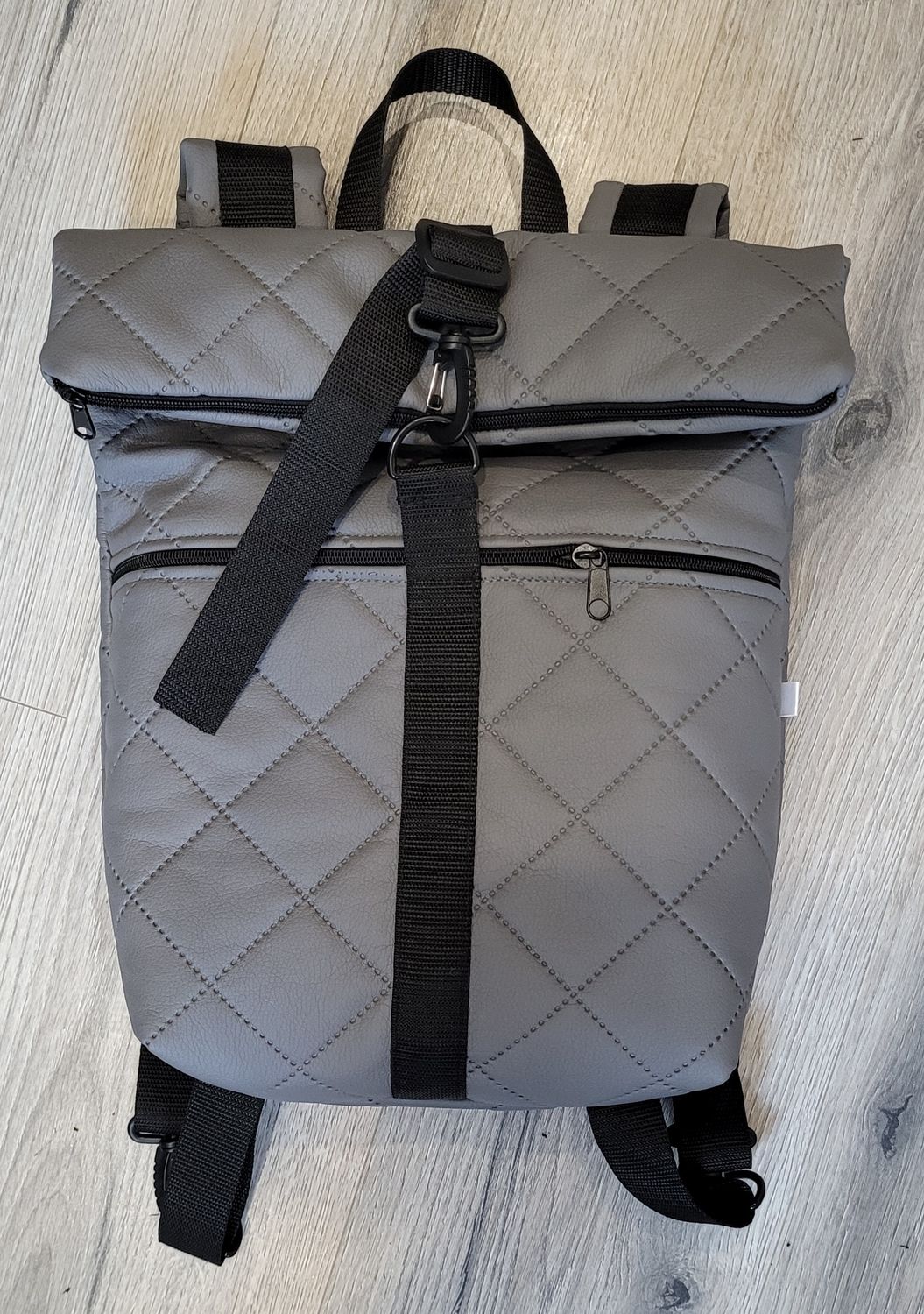 Plecak z ekoskory pikowanej