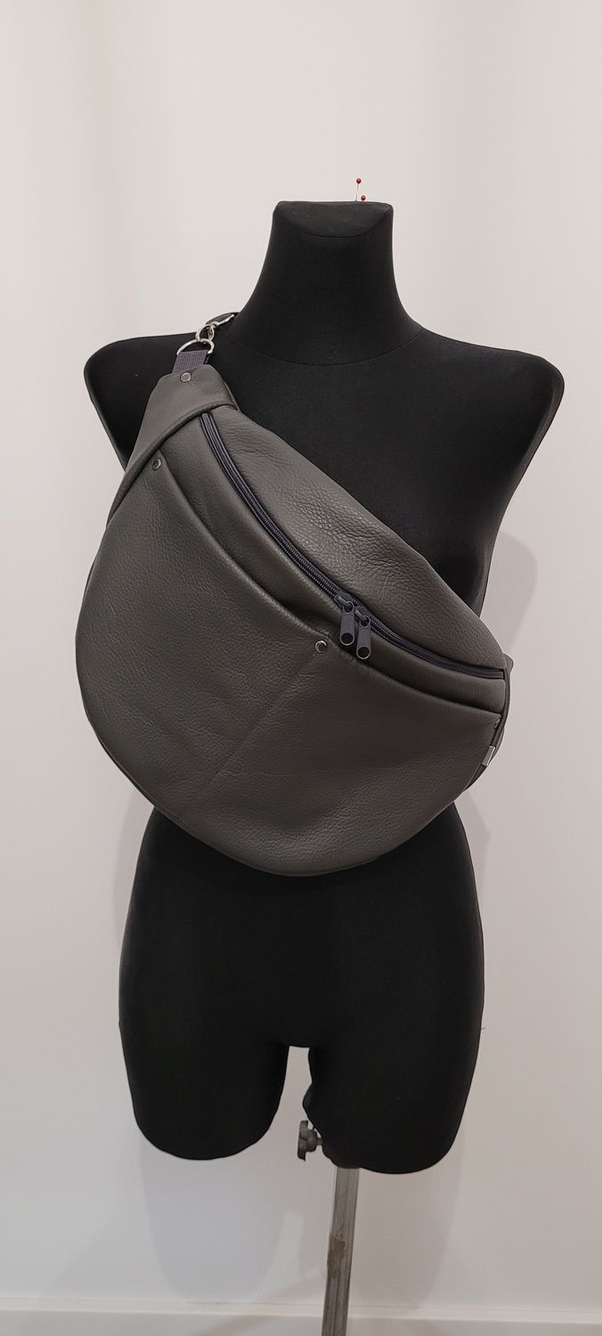 Szara nerka ze skóry naturalnej