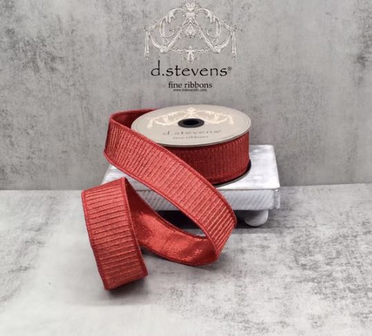 pleated lame metallic back, red ribbon