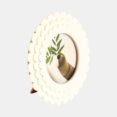 4x4" Scalloped Round Photo Frame