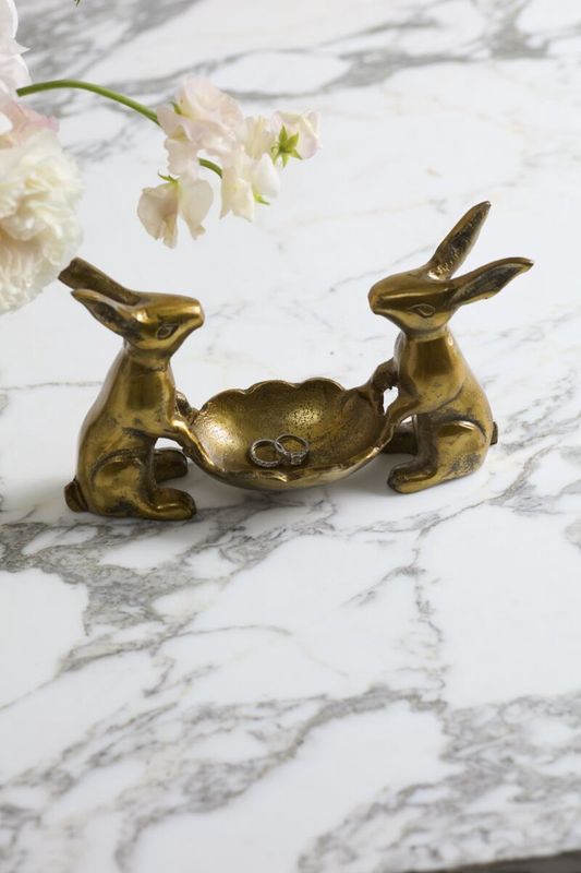 Best Bunnies Dish Stand 10"x 3.5"x 5.75"