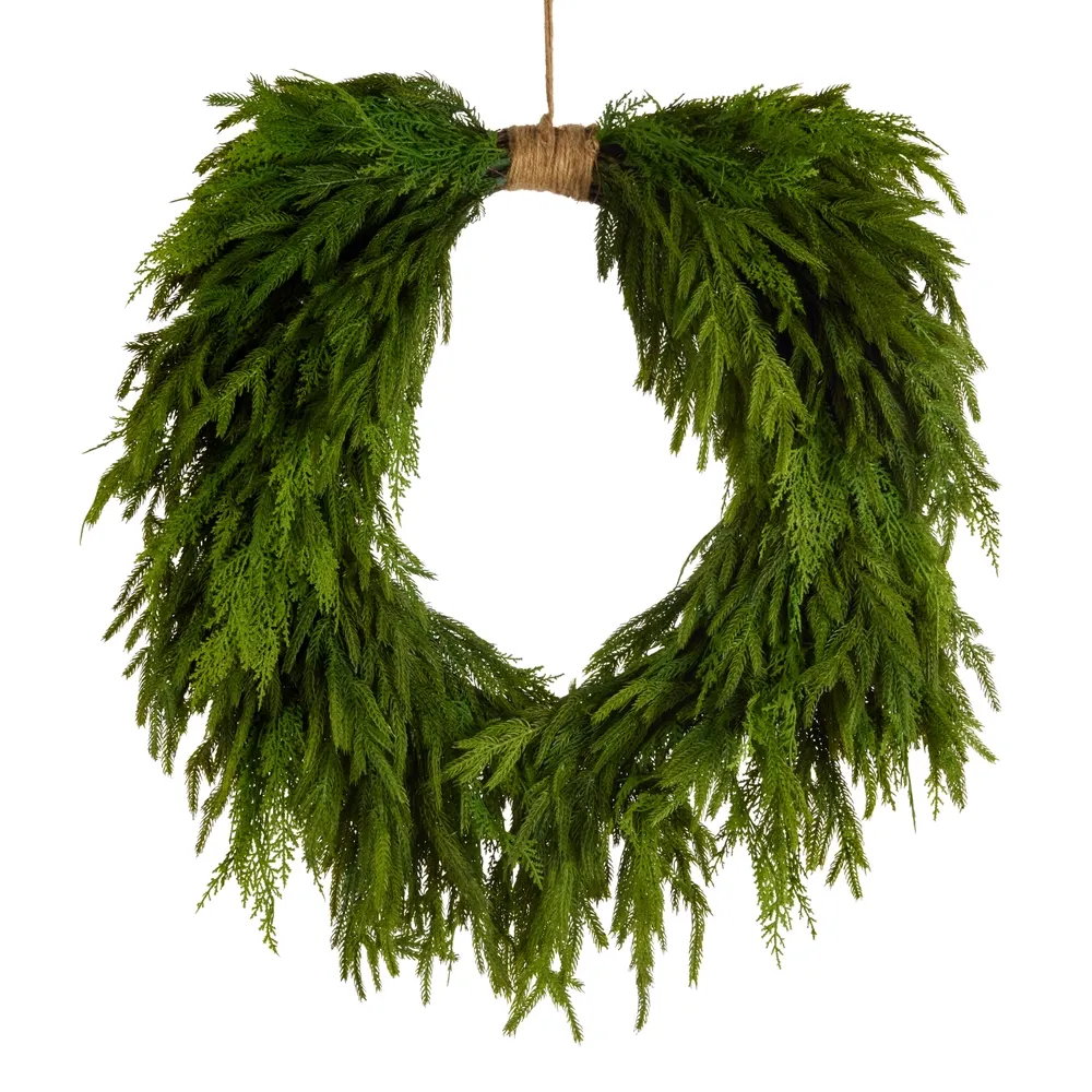 32" RT Norfolk Pine Wreath