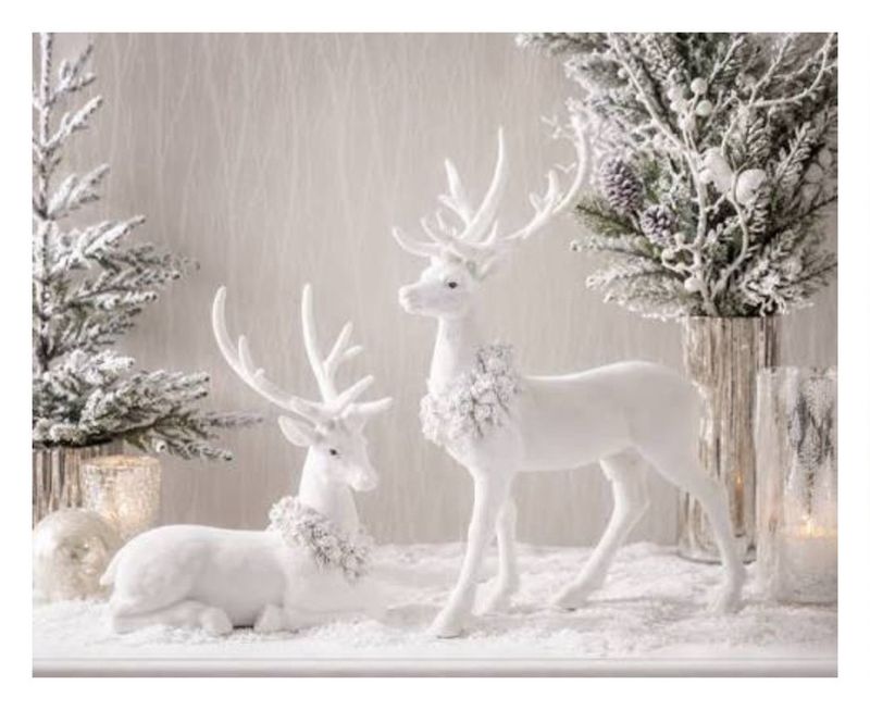 Flocked Deer with Wreath Set of 2 (Standing, Laying)