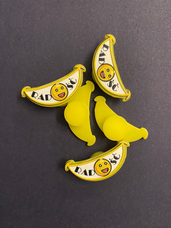Pin RADOŚĆ do klapek