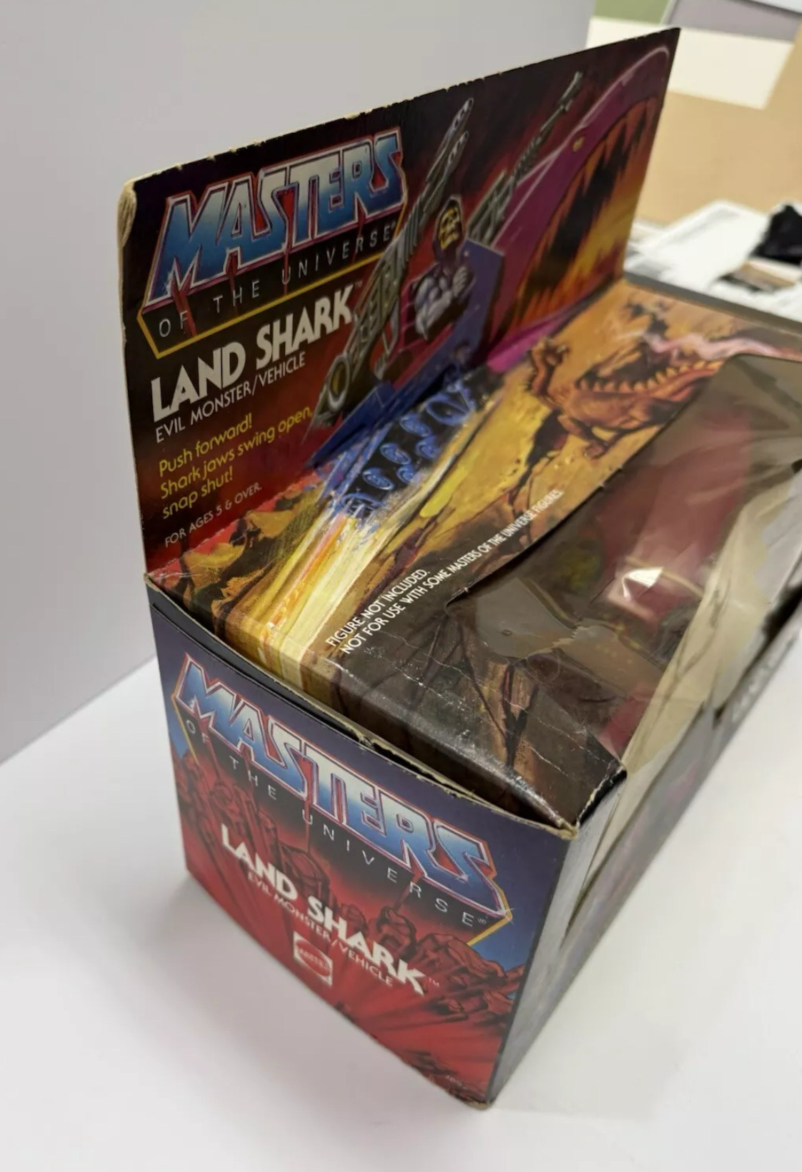 LAND SHARK vehicle He-Man masters of the universe 1984 SEALED