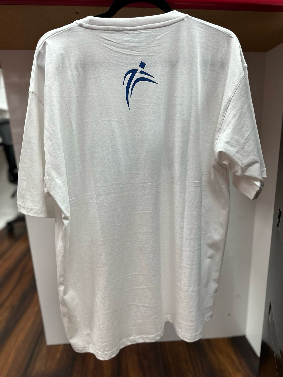 T Shirt / White / Large