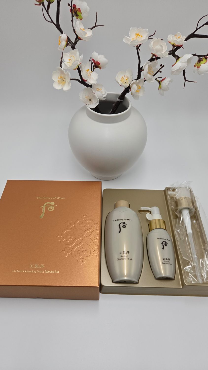 The history of Whoo Cheongidan Radiant Cleansing Foam Special Set  