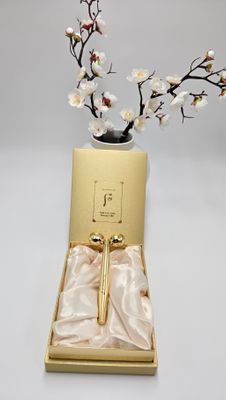 THE HISTORY OF WHOO Gold Anti-aging Massage Roller 