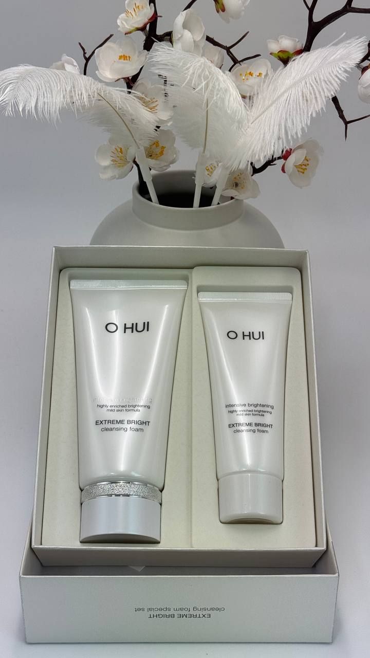 OHUI Extreme Bright Foam Cleansing Foam Set  