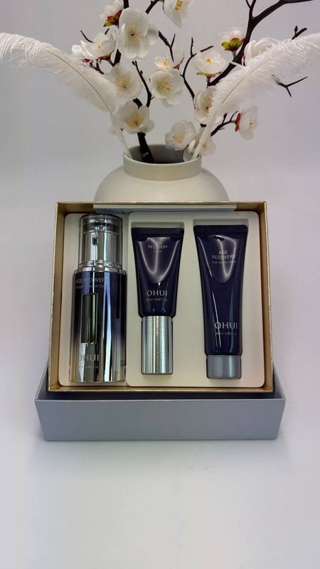 OHUI Age Recovery Collagen Ampoule Expert Special Set