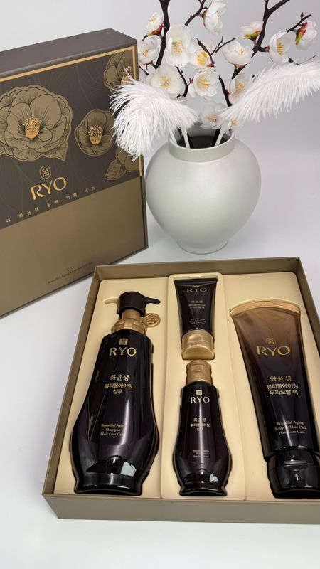 Amore Pacific Ryo Hwayoon Camellia Shampoo &amp; Beautiful Aging Care Pack Set