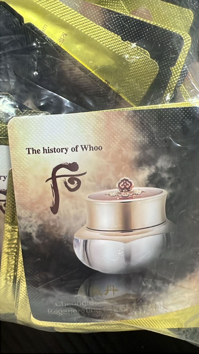 The History of Whoo Cheongidan Radiant Regenerating Eye Cream 120шт*1мл