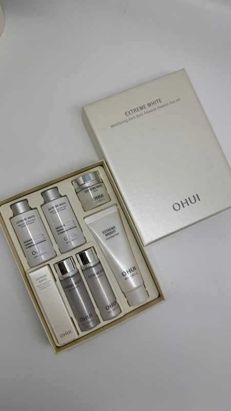 O HUI Extreme White MelaToning Dark Spot Ampoule Essence Duo Set